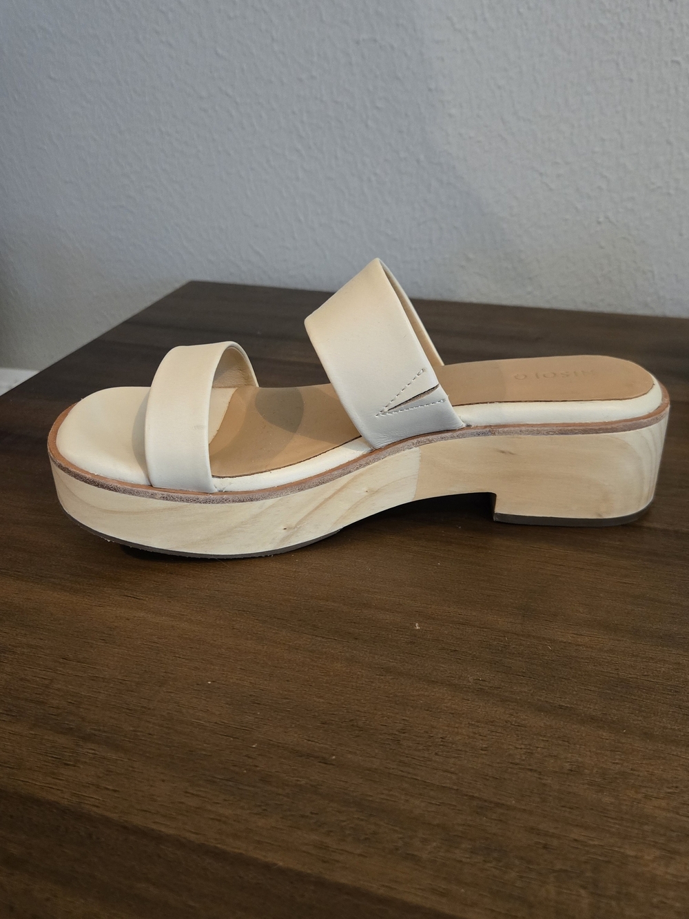NISOLO® Ellie All-Day Clog in color bone - Picture 3 of 5